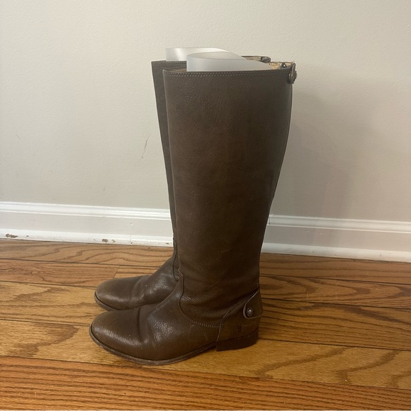 Frye Melissa button back zip in gray/brown- Size 9 - Picture 3 of 6